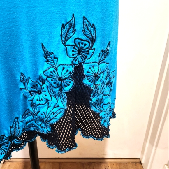 Strapless blue with lace dress - Picture 2 of 3